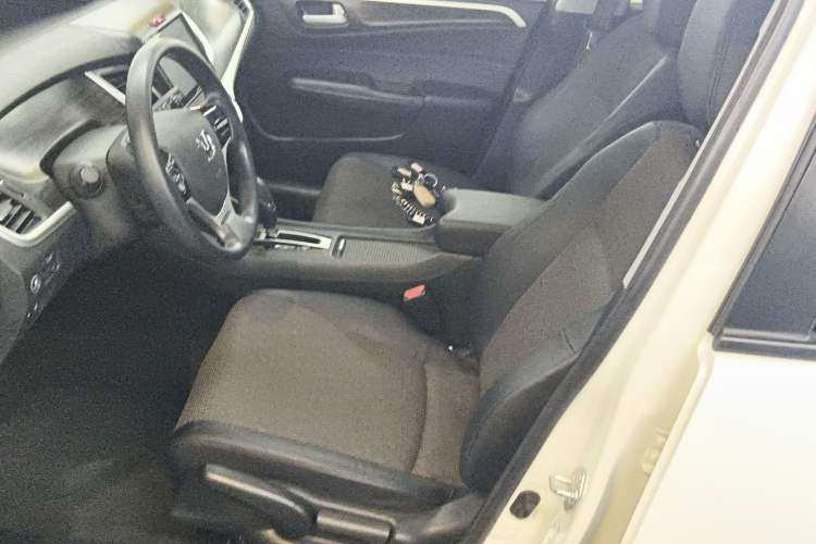 Used Honda Jade 2017 1.8L automatic Comfort version 5 seats
