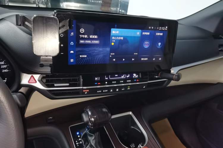 Used Toyota Granvia 2023 2.5L Hybrid Prestige PLUS Edition