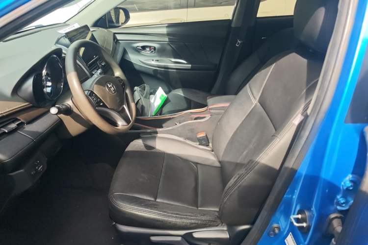 Used Toyota YARiS L 2015 1.5E Automatic Charm Edition
