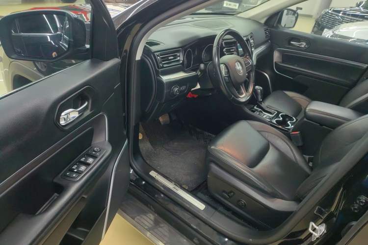 Used  Grand Commander 2022 2.0T Two-Wheel Drive Luxury Version