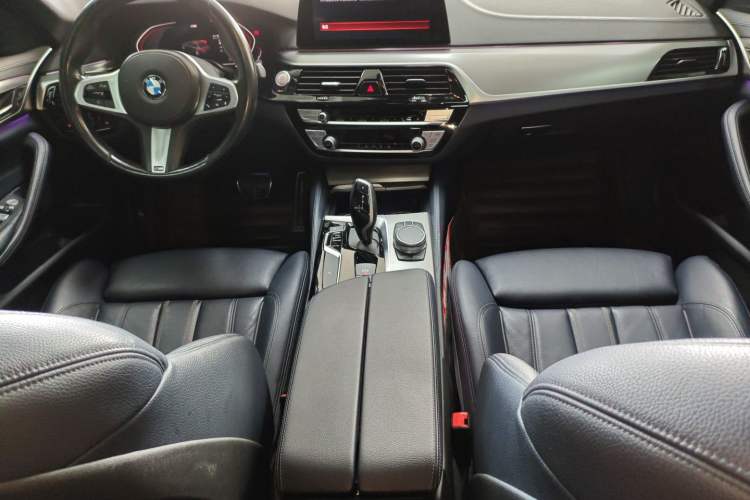 Used BMW 5 Series 2020 525i M Sport Package
