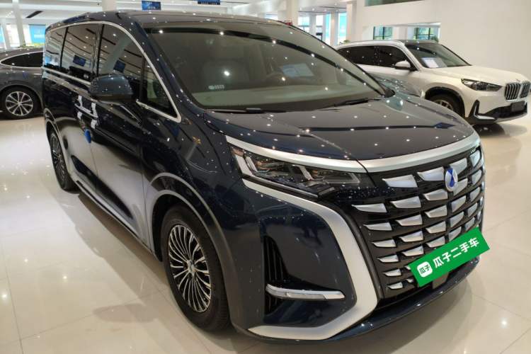 Used Denza D9 2022 DM-i 970 Four-Wheel Drive Flagship Model