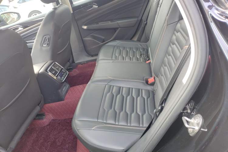 Used Volkswagen Passat 2019 330TSI Elite Edition China VI
