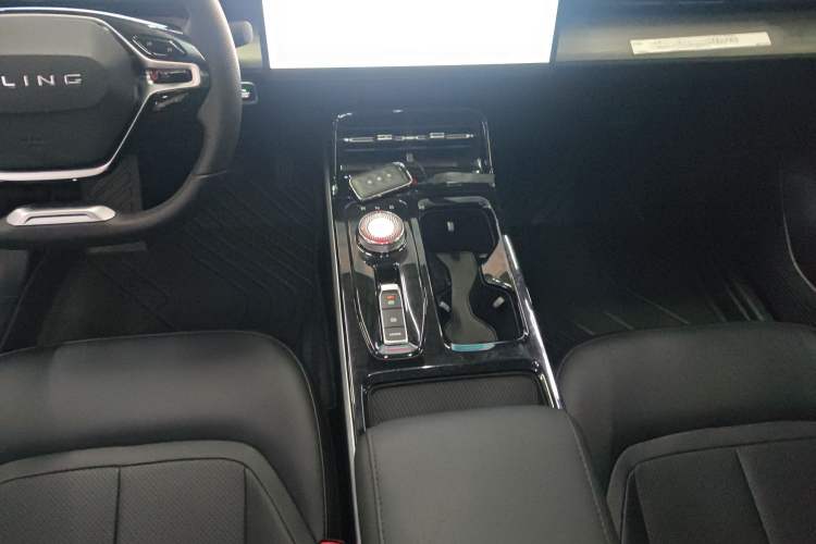 Used Wuling Xingguang 2024 Co-Creation Edition 510 Advanced Model