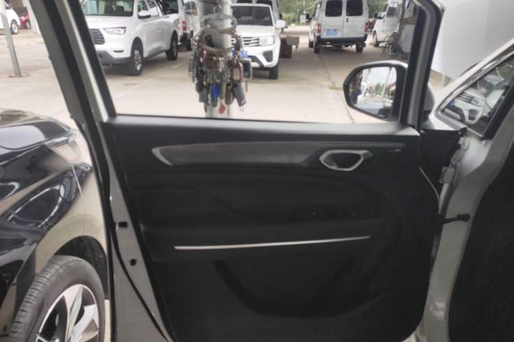 Used GAC Trumpchi M6 2023 PRO 270T DCT Luxury Edition
