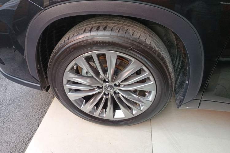 Used Toyota Highlander 2022 Dual-Engine 2.5L Four-Wheel Drive Supreme Edition 7-Seater
