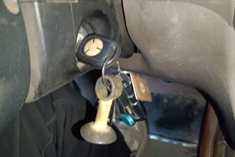 Used Wuling Hongguang 2013 1.5L Comfort Model
