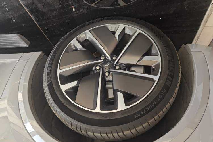 Used Li Auto L9 2024 Ultra Model