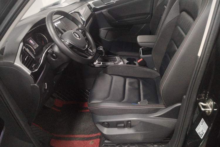 Used Volkswagen Tayron 2020 330TSI Two-Wheel Drive Luxury Smart Connectivity Version
