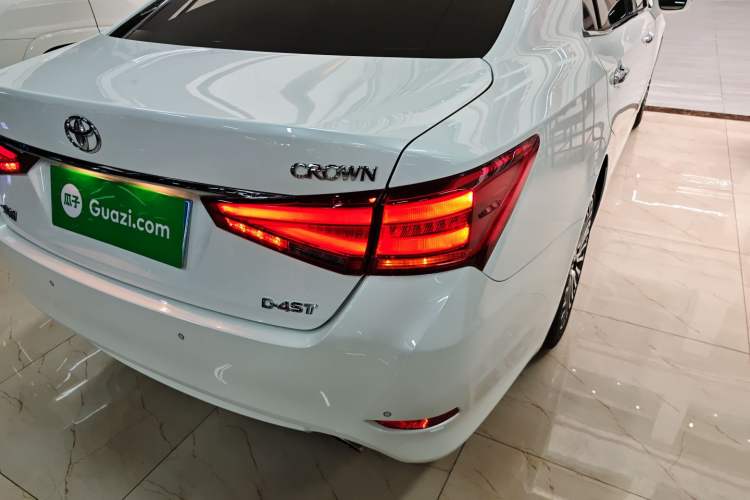 Used Toyota Crown 2018 2.0T Sport Edition
