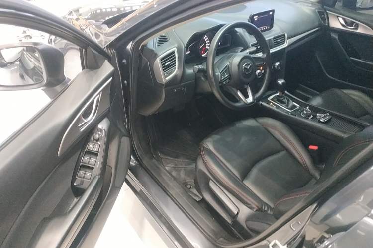 Used Mazda Mazda 3 Axela 2017 Sedan 1.5L Automatic Luxury Model Emission Standard China V