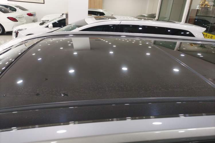 Used Toyota Highlander 2022 Dual-Engine 2.5L Four-Wheel Drive Prestige Version 7 Seats