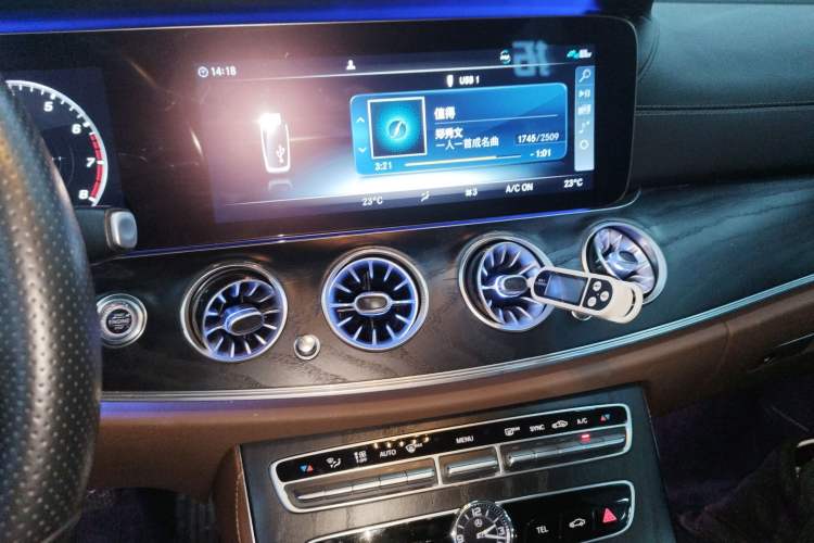 Used Mercedes-Benz E-Class 2019 E 260 L Sport Edition
