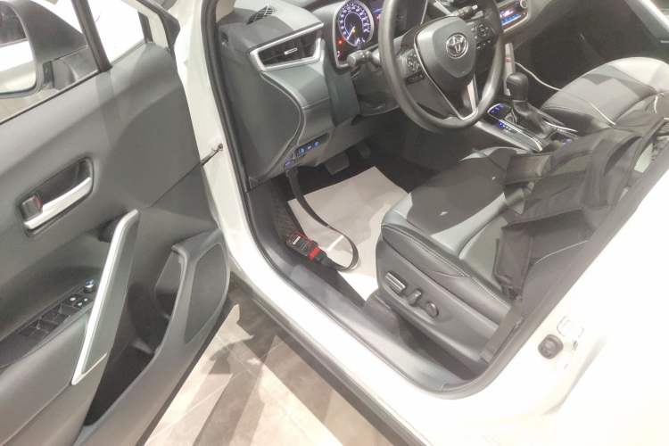 Used Toyota FRONTLANDER 2022 2.0L CVT Luxury PLUS Edition
