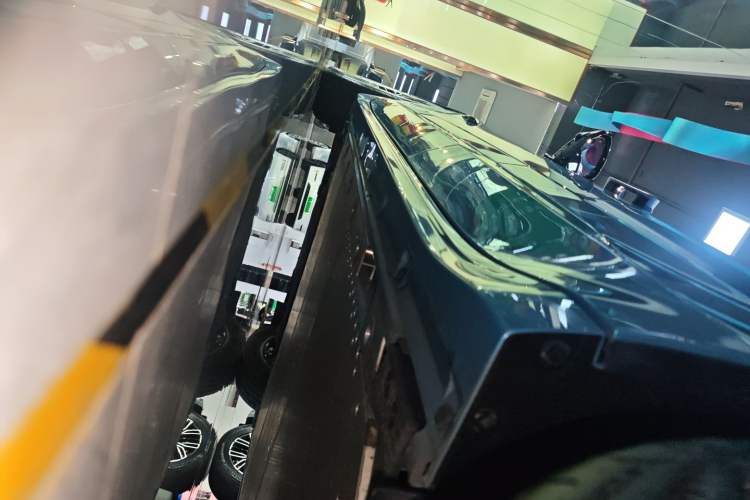 Used Zeekr 001 2025 WE Edition 95 kWh All-Wheel Drive
