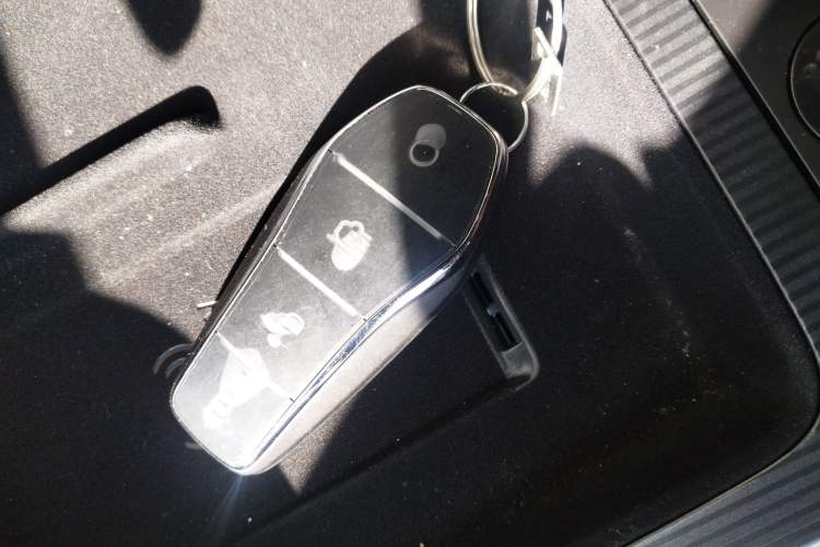 Used BYD Song L DM-i 2025 Intelligent Driving Version 160 km Beyond-Range Type