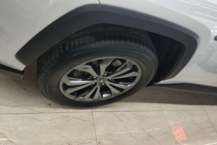 Used Toyota RAV4 2023 2.0L CVT Two-Wheel Drive 20th Anniversary Platinum Edition