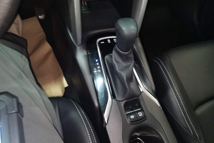 Used Toyota FRONTLANDER 2023 2.0L CVT Leading Edition
