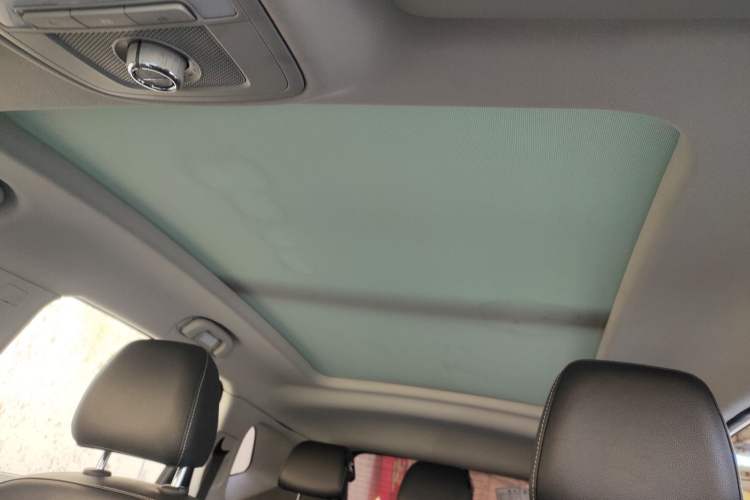 Used Roewe RX5 2019 20T Two-Wheel Drive Automatic Ali Smart Connectivity Platinum Edition
