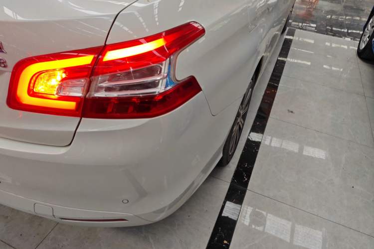 Used Peugeot 408 2015 1.2T Automatic Luxury Edition
