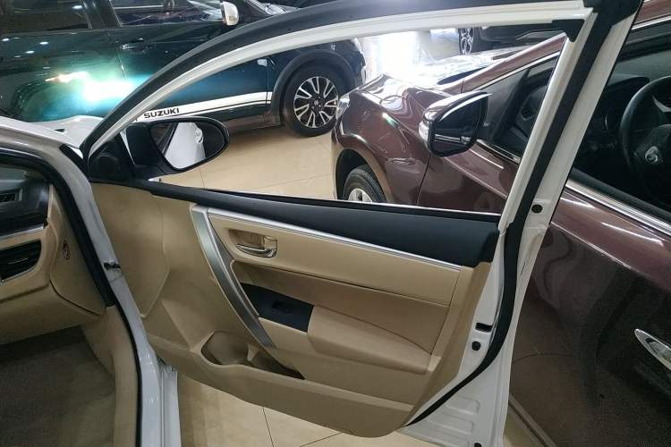 Used Toyota Corolla 2014 1.6L CVT GL
