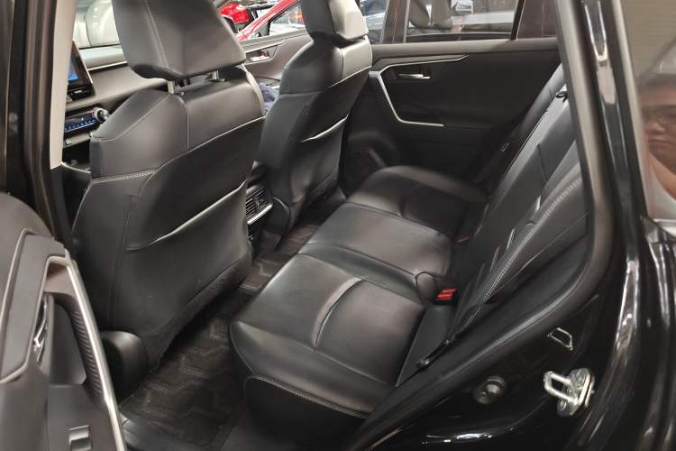 Used Toyota RAV4 2020 2.0L CVT Two-Wheel Drive Fashion PLUS Edition
