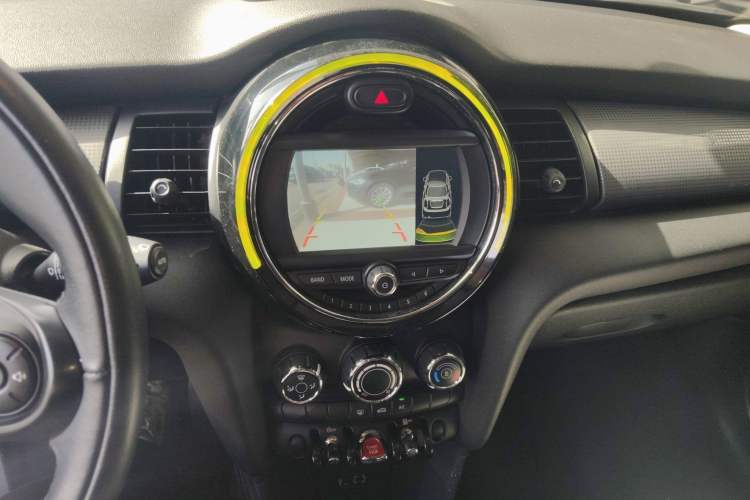 Used  MINI 2016 1.5T COOPER Five-Door Edition
