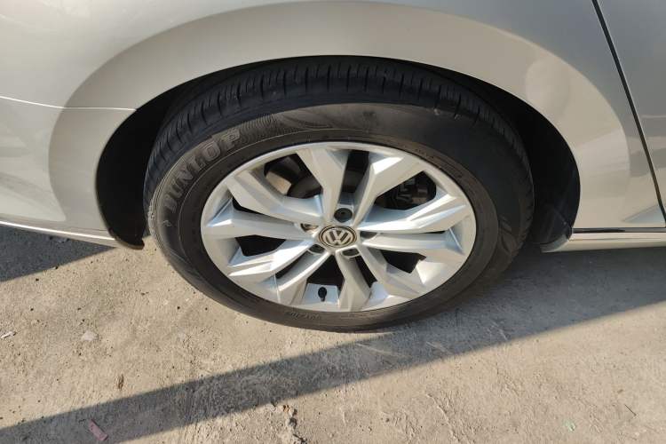 Used Volkswagen Magotan 2018 330TSI DSG Luxury Model
