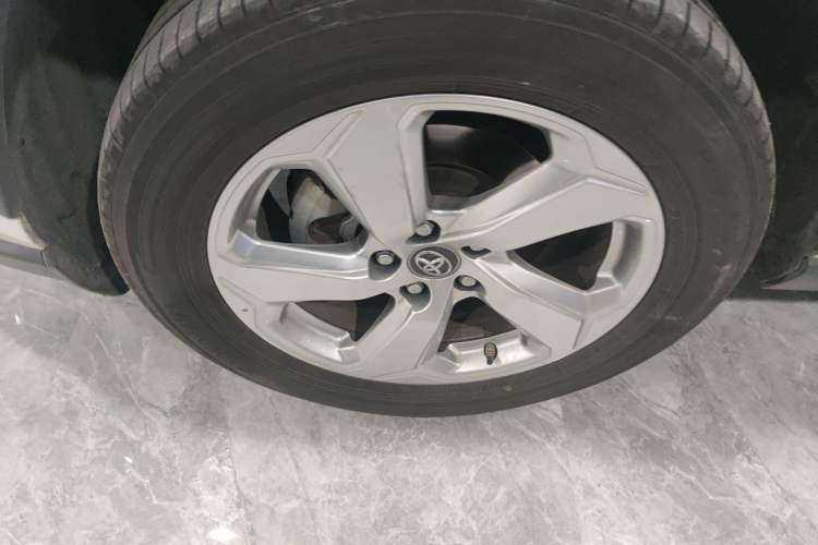 Used Toyota RAV4 2020 Dual-Engine 2.5L E-CVT Two-Wheel Drive Elite Edition
