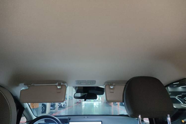 Used AION Y 2023 Younger
