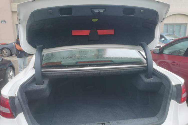 Used Geely Auto Emgrand GT 2016 1.8T Zunya Model
