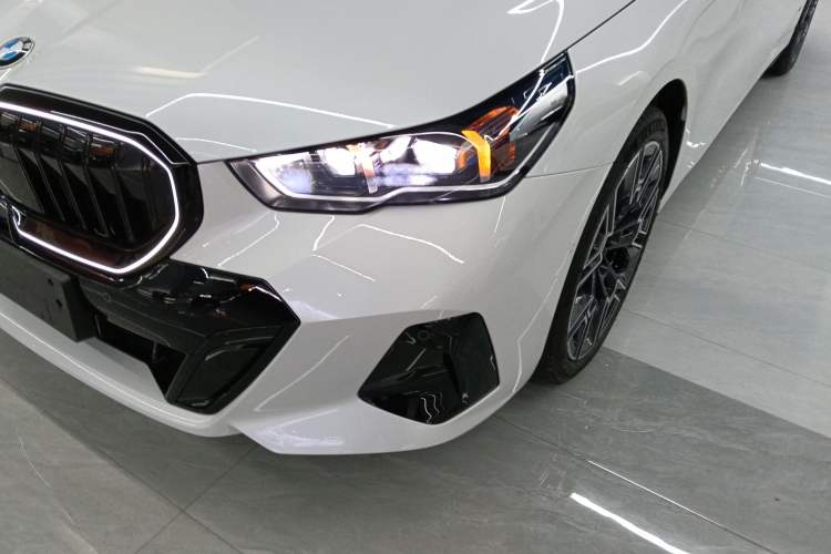 Used BMW 5 Series 2025 530Li Luxury Edition M Sport Package
