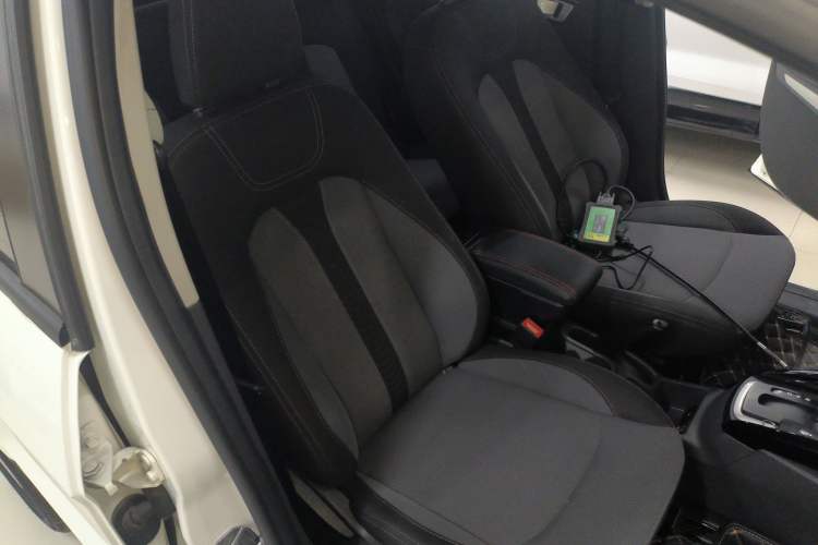 Used Ford EcoSport 2013 1.5L Automatic Fashion Model
