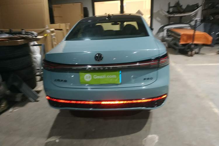 Used Volkswagen Passat 2025 Pro 380TSI Starry Dragon Luxury Edition
