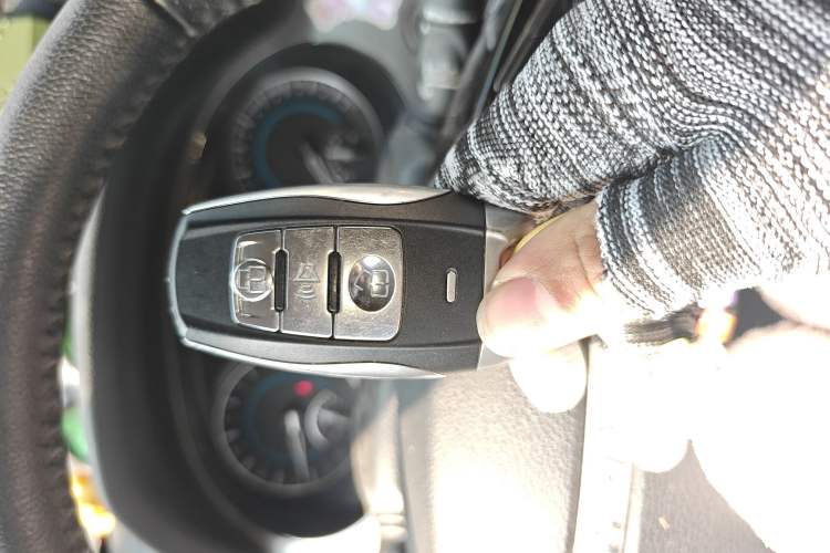 Used Haval H2 2016 Red-Label 1.5T Automatic Two-Wheel Drive Luxury Model
