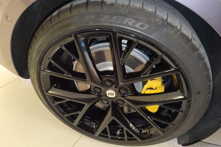 Used  SU7 2024 Four-Wheel Drive Ultra-Long Range Advanced Intelligent Driving Max Edition
