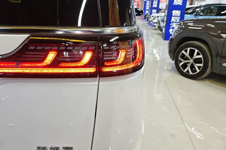 Used VOYAH Dream 2022 Low-Carbon Edition Dream+ Smart Enjoyment Package
