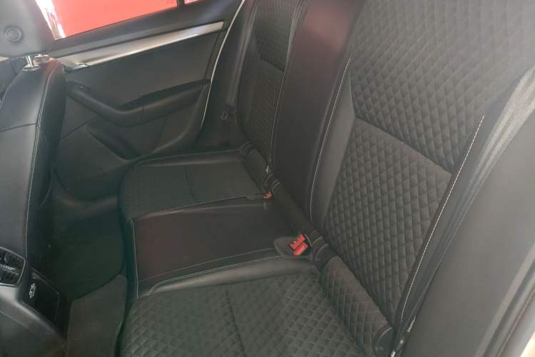 Used Skoda Octavia 2018 1.6L Automatic Luxury Edition