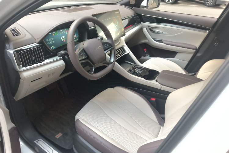 Used BYD Song PLUS New Energy 2025 DM-i Intelligent Driving 160KM Flagship Model
