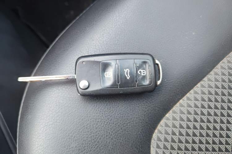 Used Skoda Rapid Spaceback 2014 1.6L Automatic Enjoyment Edition
