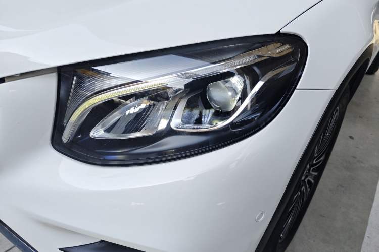 Used Mercedes-Benz GLC 2018 GLC 260 4MATIC Dynamic Edition
