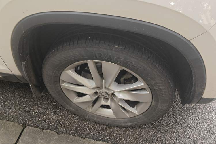 Used Skoda Kodiaq 2018 Facelifted TSI330 5-Seater Two-Wheel-Drive Luxury Enjoyment Edition
