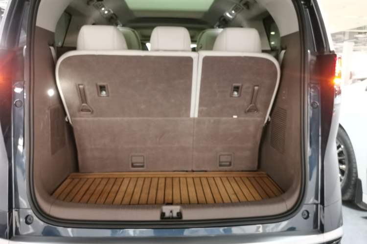 Used Denza D9 2022 DM-i 970 Four-Wheel Drive Flagship Model