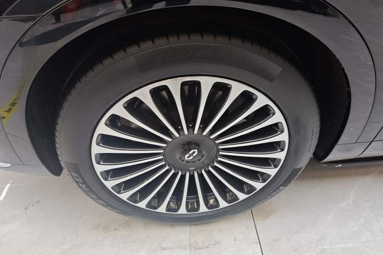 Used Hima AITO M9 2024 Range-Extended Ultra Version 42 kWh 6-Seater Model