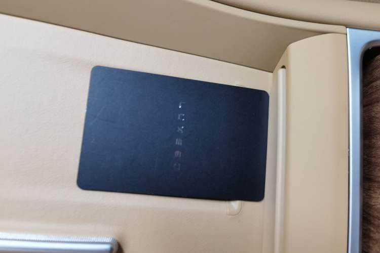 Used Hima Luxeed R7 2024 All-Electric 802 km Max
