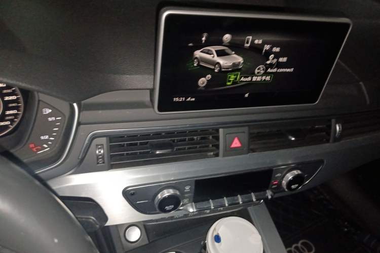 Used Audi A4L 2019 40 TFSI Fashion Version China V