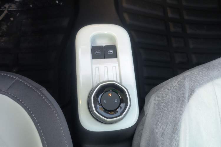 Used Livan Blue Balloon 
