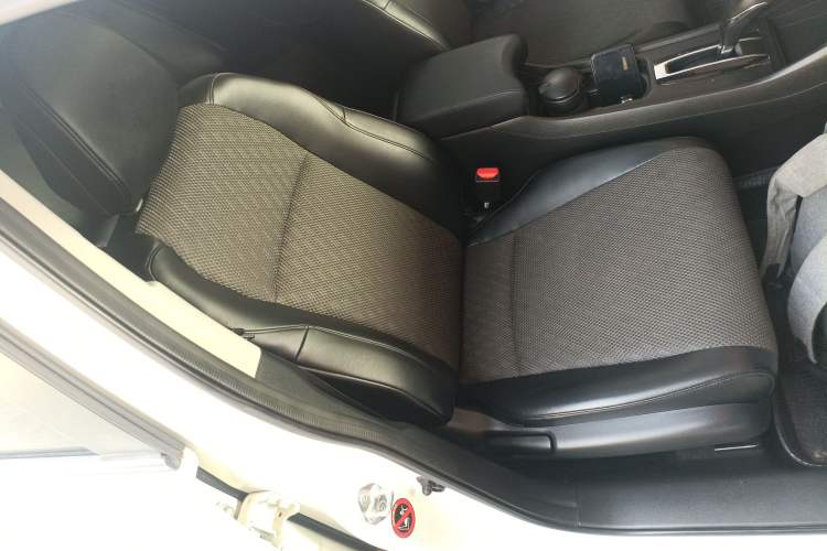 Used Honda Jade 2017 1.8L automatic Comfort version 5 seats
