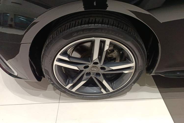 Used Audi A4L 2020 40 TFSI Luxury Dynamic Model