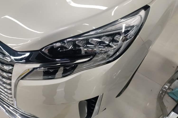 Used Buick GL8 2021 ES Landtrek 653T Comfort Edition
